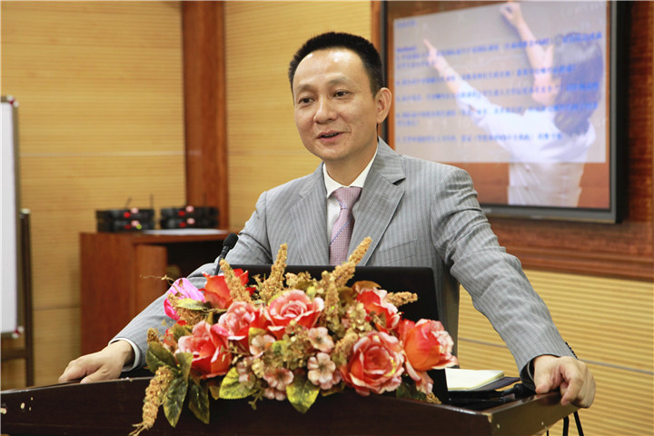 �������½�����Դ���������ʾ�Ӣ�˲�