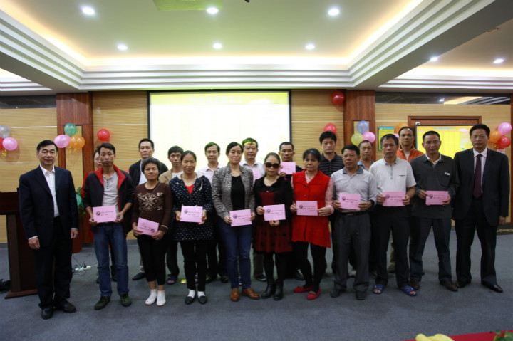 ר�������һ����ѧУ����ů���� ����������������Ӣ��ʵ��ѧУʢ���ٿ�����Ա�����ֱ�����