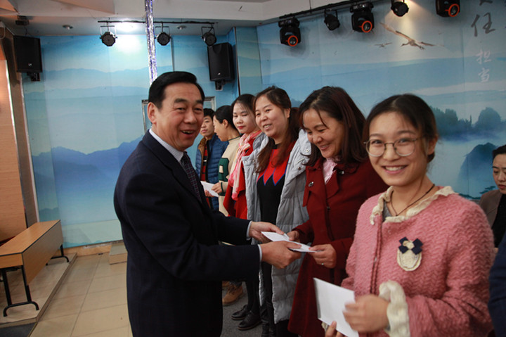 ʮ�򽱽���һ����ϯ�����ľ��������µ�����