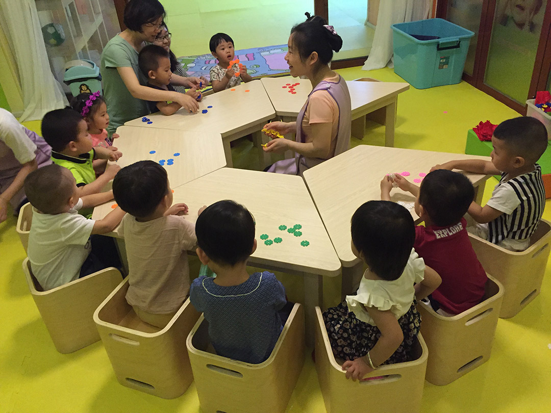 ����Ƶ���԰���ġ��ճ��˶���Ƶ��һ��Χ�۰�