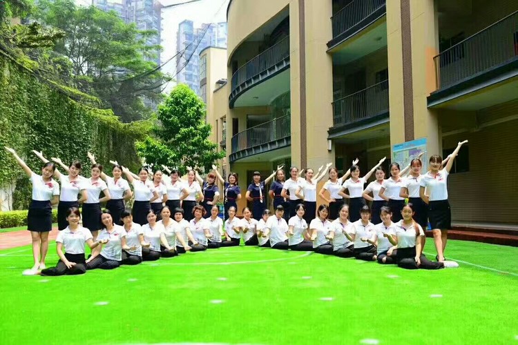 �����ͱ��ķ���ʦ�����³�������Ϫɽ�׶�԰��ף��ϯ���˶�