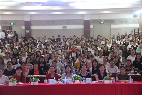 �µ�����չ����������ǰ�����ഺ