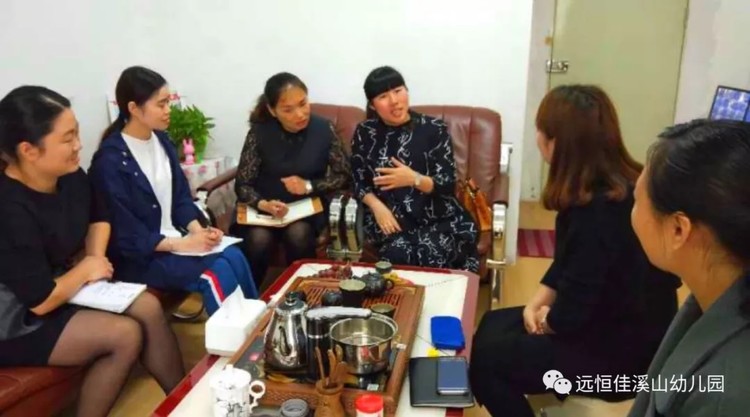 �������������������������������Χ������һ�׶�԰���Ű��չ�Ħ�������˶�