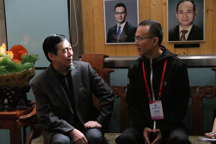 ���ζ�ѧ��У�������¶������