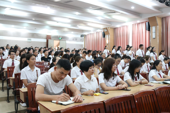 ���̽����������������������ʡ��߶ˡ���Ԫ���ִ�����ɫѧУ ����ѧУ�ٿ�2019�＾ѧ��ȫ���ְ�����