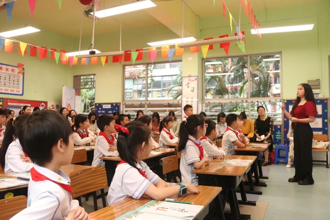 �Ժ���֮��������ѧ��֮���¡�����������ѧ����������˳Сѧ��������Ӣ��ʵ��ѧУ�����ֵ����������˶�